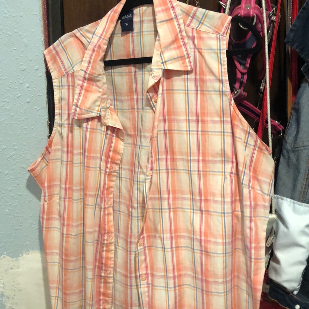 No sleeve over shirt